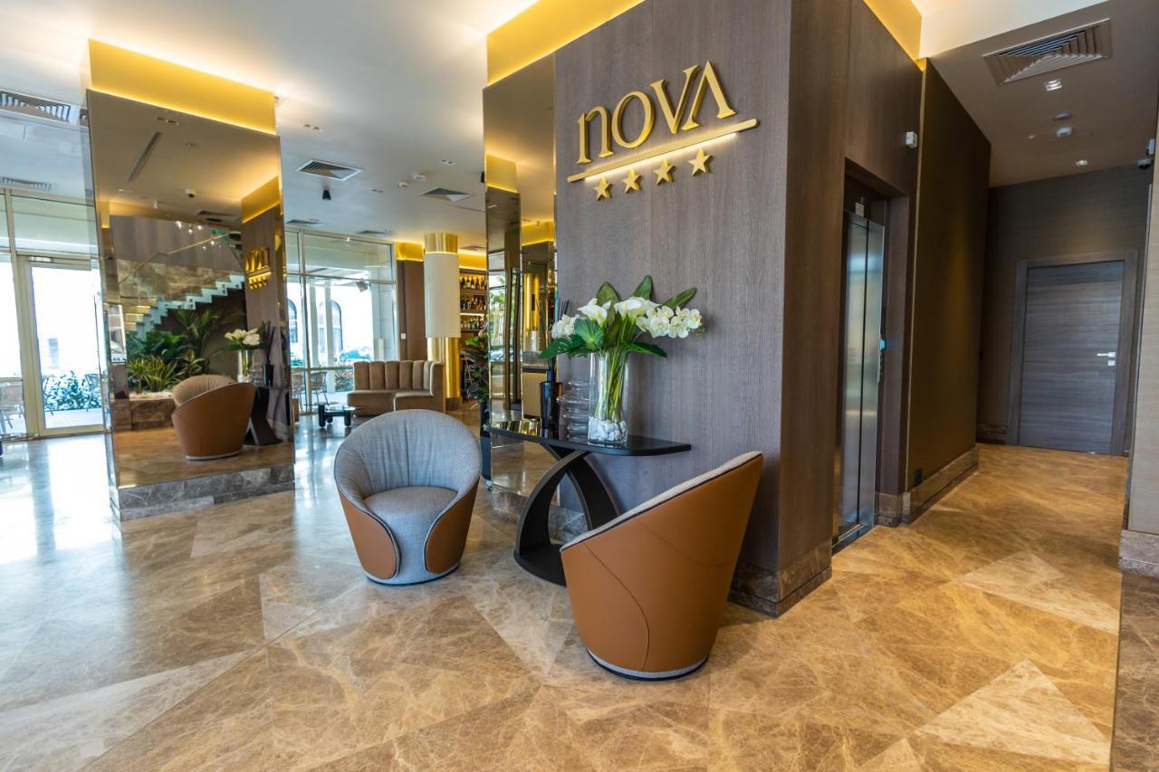 Hotel Nova Luxury Targoviste Bagian luar foto